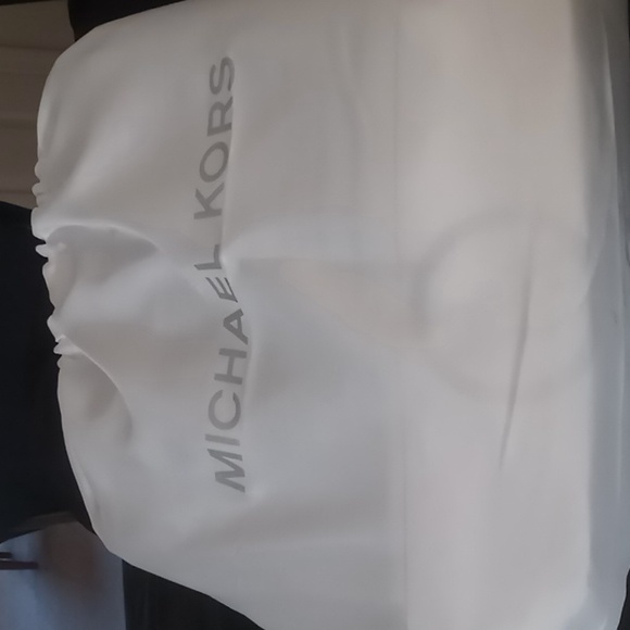 Michael Kors Jet Set Travel Large Logo Brown Messenger Bag NWT GREAT PRICE!!!!! - Picture 4 of 10